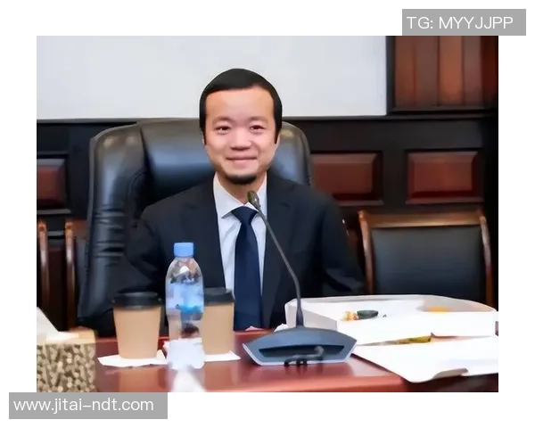 足球明星卡德加的国籍揭秘及其职业生涯回顾